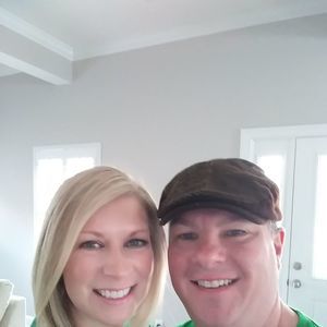 Meet your Posher, Lora